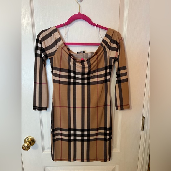 Size medium - Picture 1 of 1